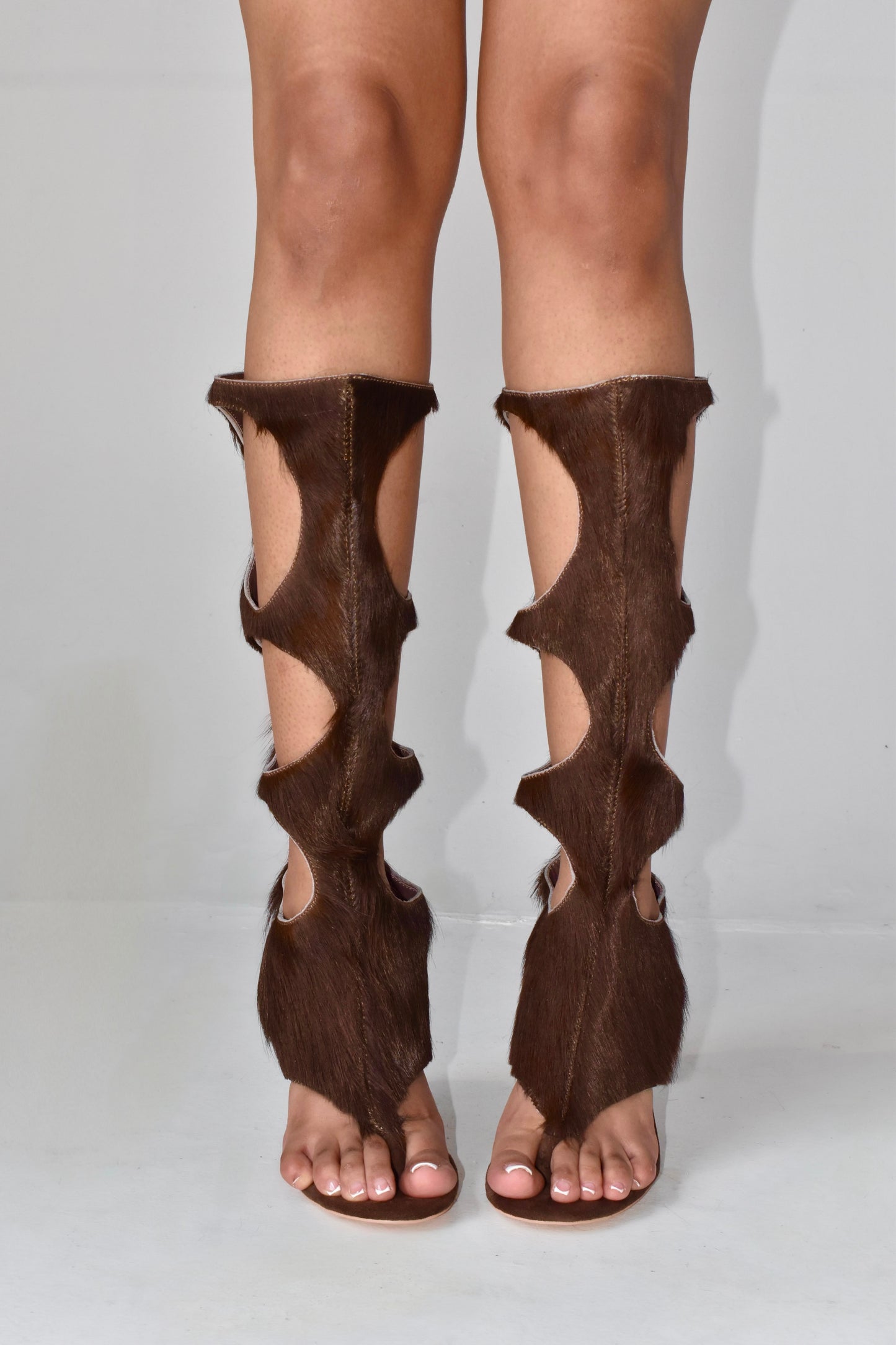 IOANNES COWHIDE THONG BOOTS -STALLION BROWN