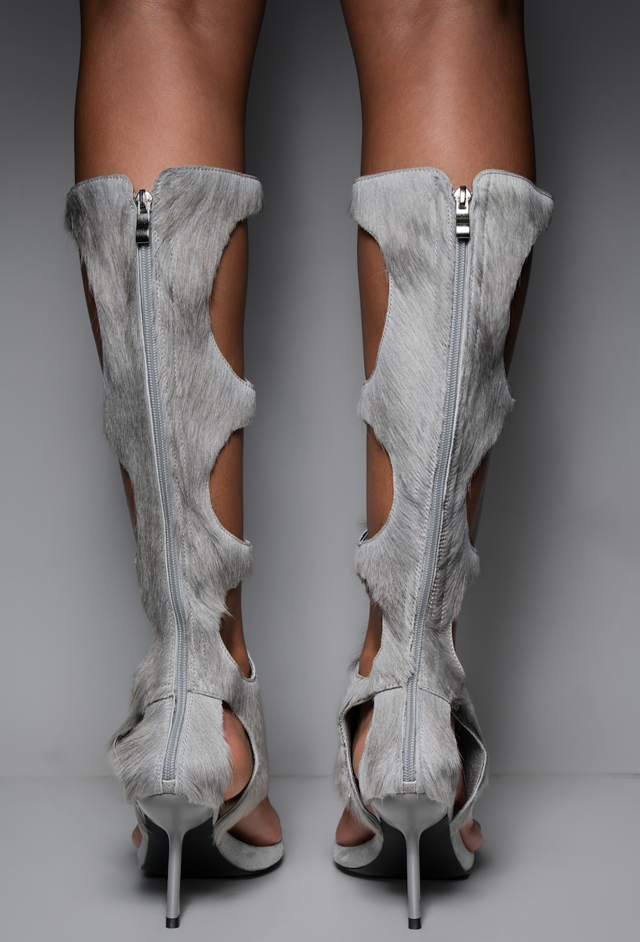 IOANNES COWHIDE THONG BOOTS - WOLF GREY