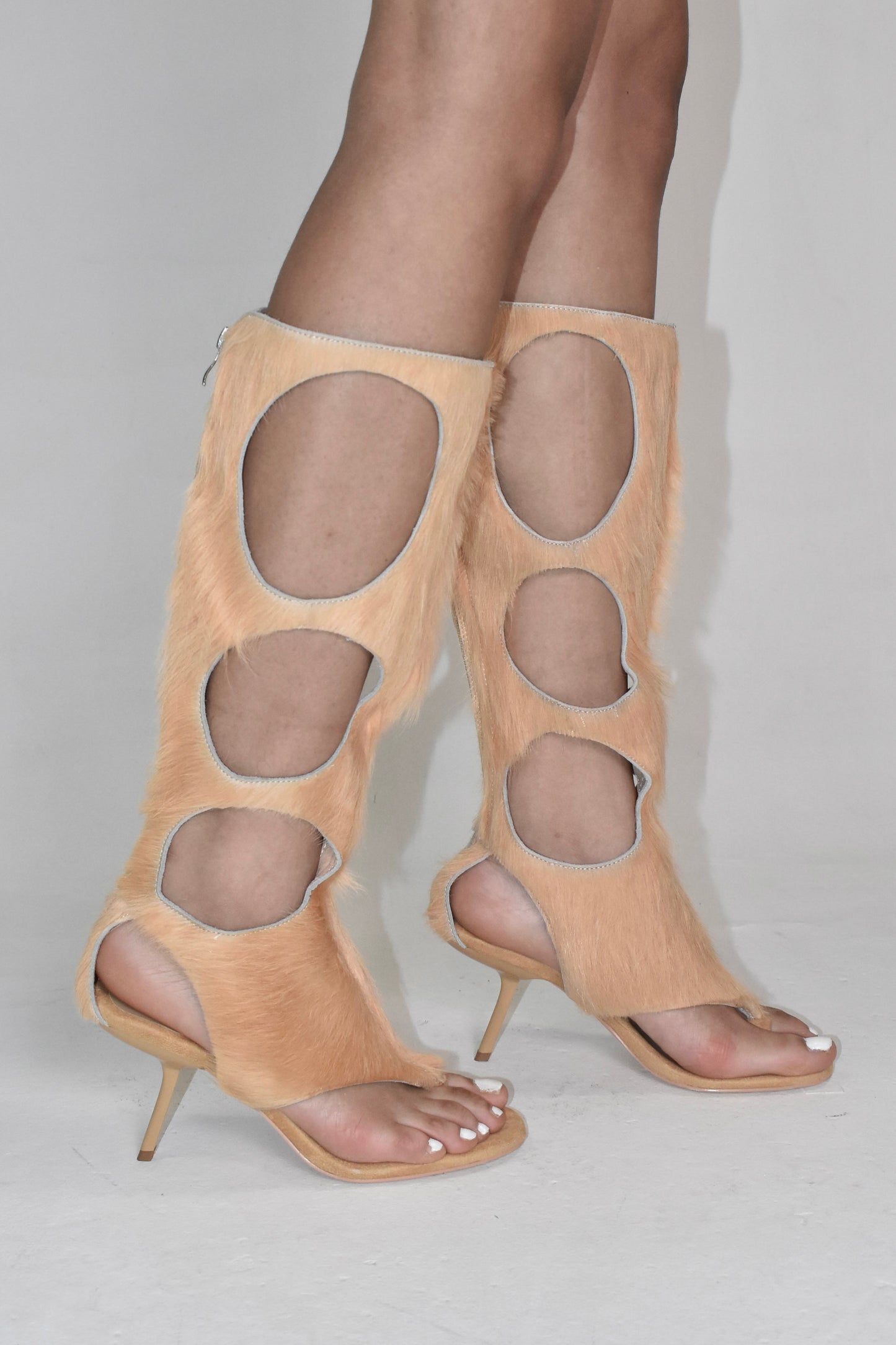 IOANNES COWHIDE THONG BOOTS