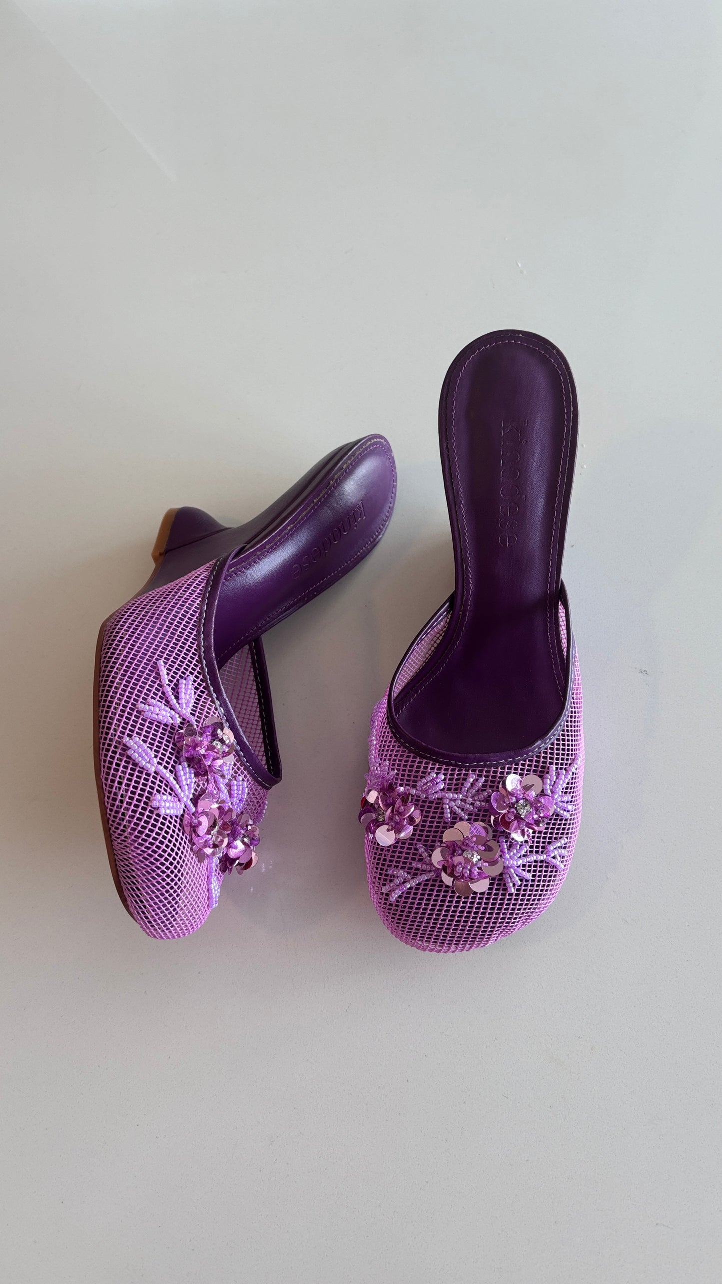 VIOLET "Chinese Slipper" Heels