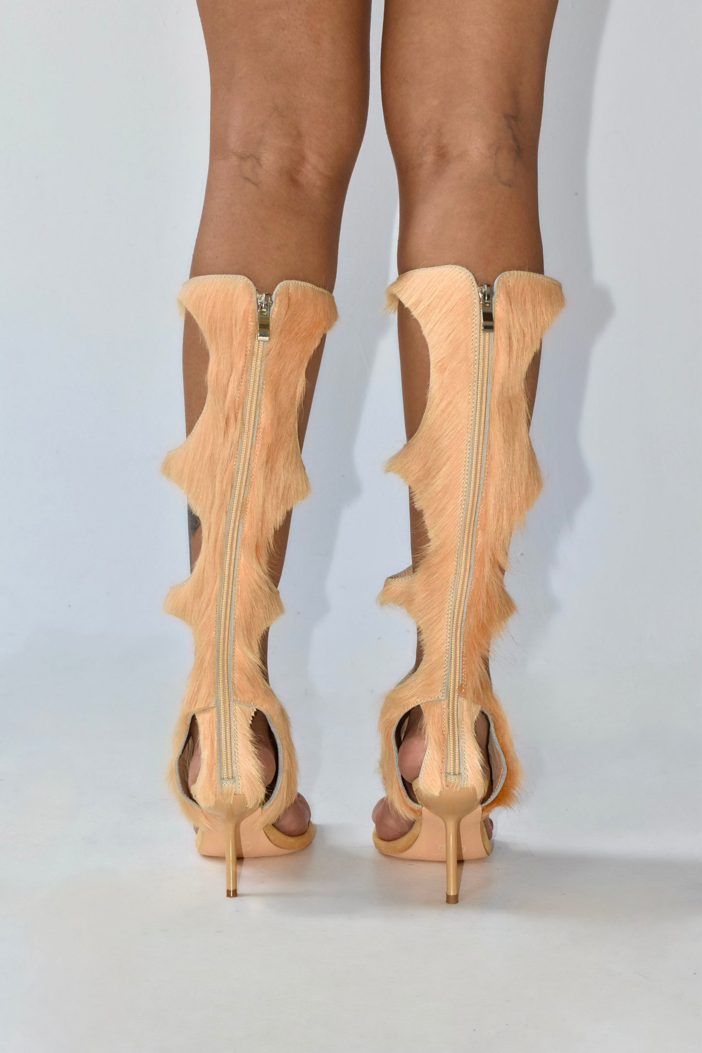 IOANNES COWHIDE THONG BOOTS- SABLE BROWN